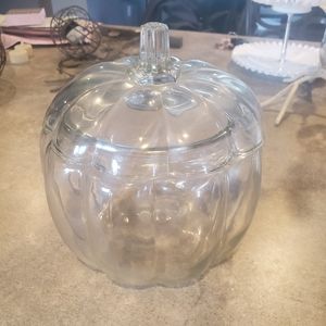 Glass pumpkin w lid